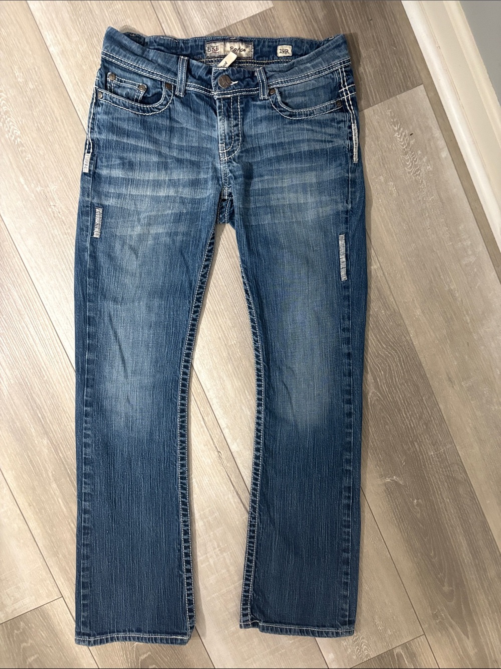 Buckle BKE Payton Woman’s Medium Blue Bootcut Jeans